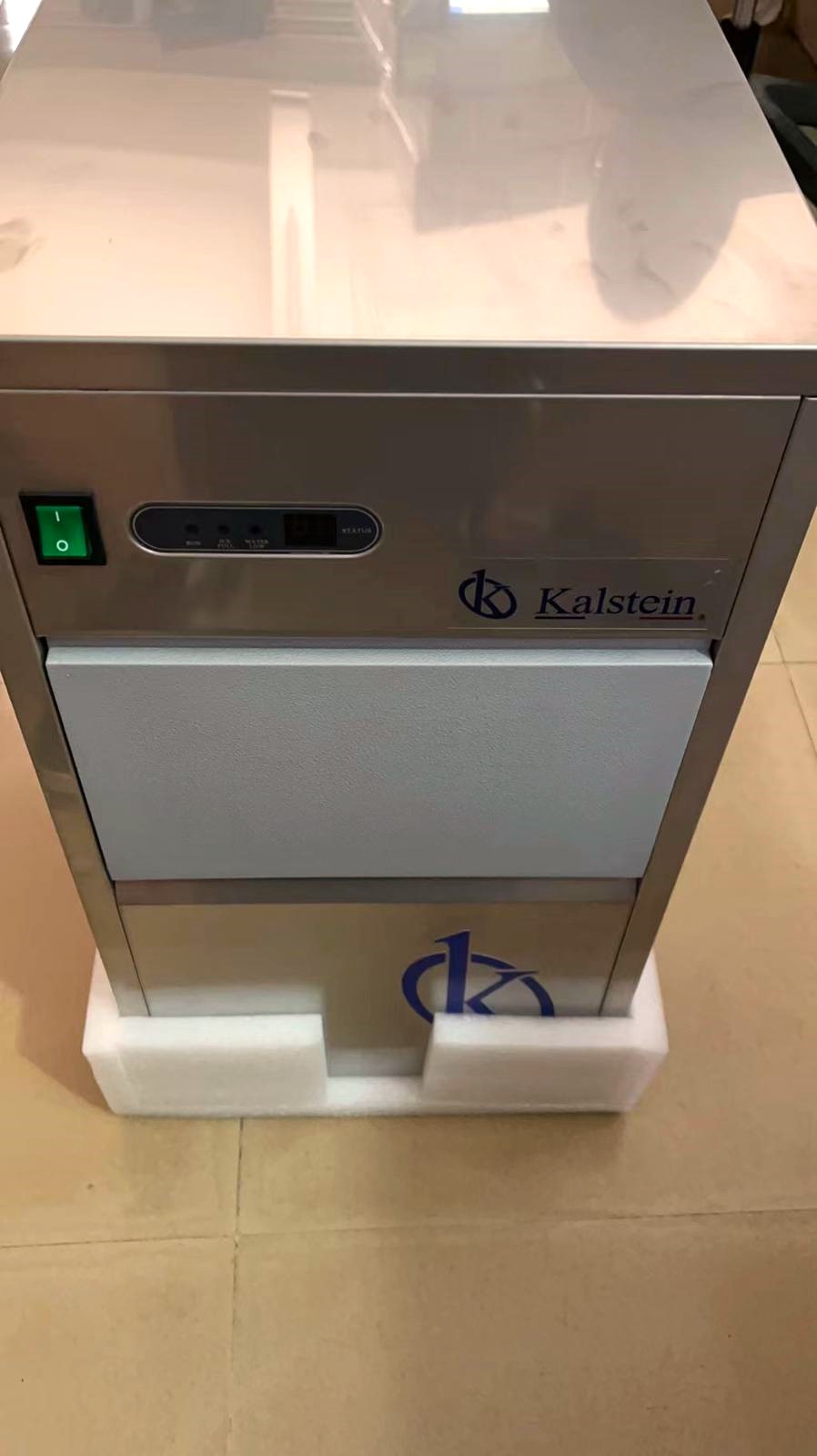 Why is a flake ice maker important in a lab?
